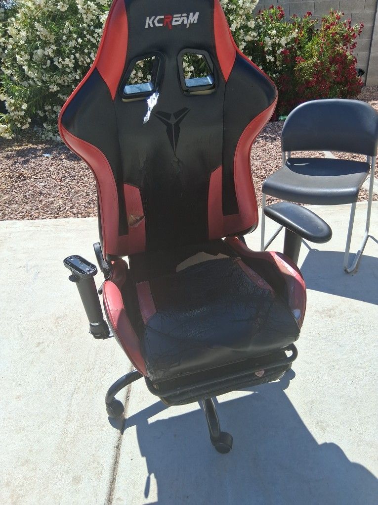 Old Gaming Chair Don't Use Anymore