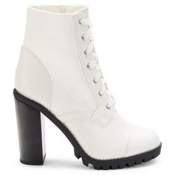 BCBG WHITE BOOTIES - Size 6.5 Never Worn