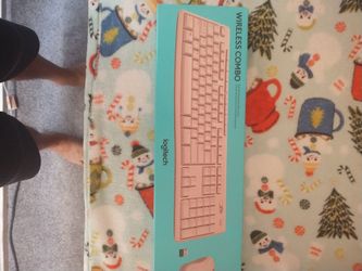 Pink wireless keyboard with mouse