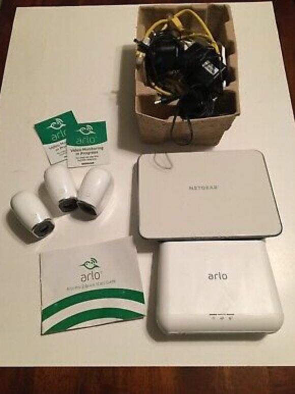 Arlo / Netgear Home Security Camera System With 3 Cameras NO BATTERIES