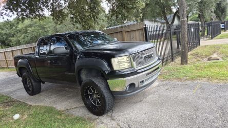 2008 GMC Truck