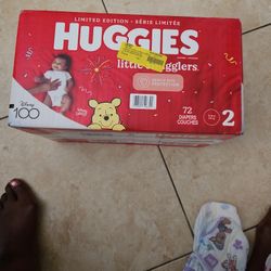 Huggies Pampers 