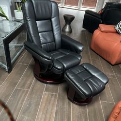 Argus Swivel Recliner with Ottoman “in Box”
