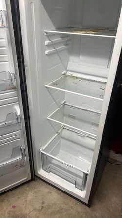 Standing freezer