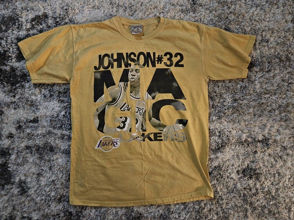 Magic Johnson LA Lakers NBA Hardwood Classics T-Shirt Sz L Legend #32