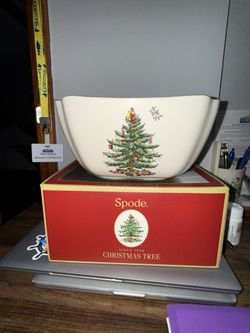 Spode Christmas Tree Dinnerware