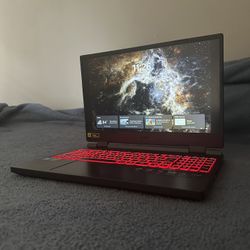 Acer Nitro 5 gaming laptop (premium Condition)