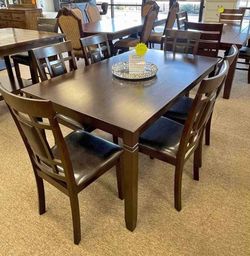 Espresso 7 PC. Dining Set. Brand New
