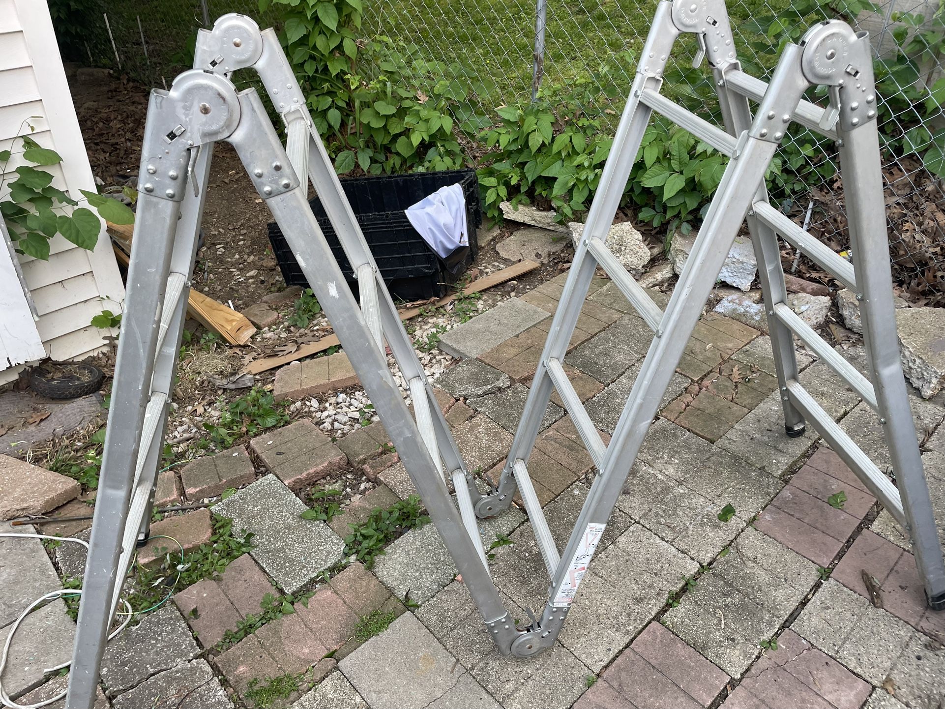 $100$ Great Ladder, Foldable 16’