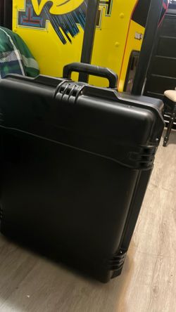 suitcase Black pelican suitcase