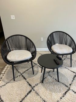 Outdoor table and chairs