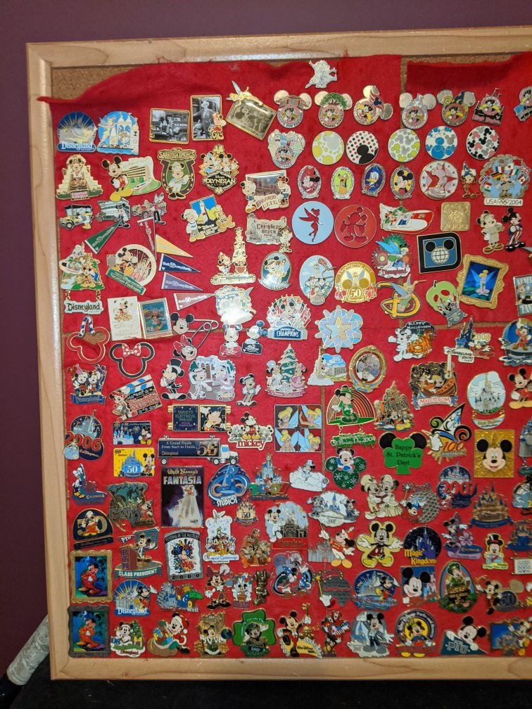 Disney Pins Collection