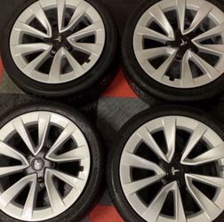2022 Tesla Model 3 Sport Wheels Rims Tires OEM 19”