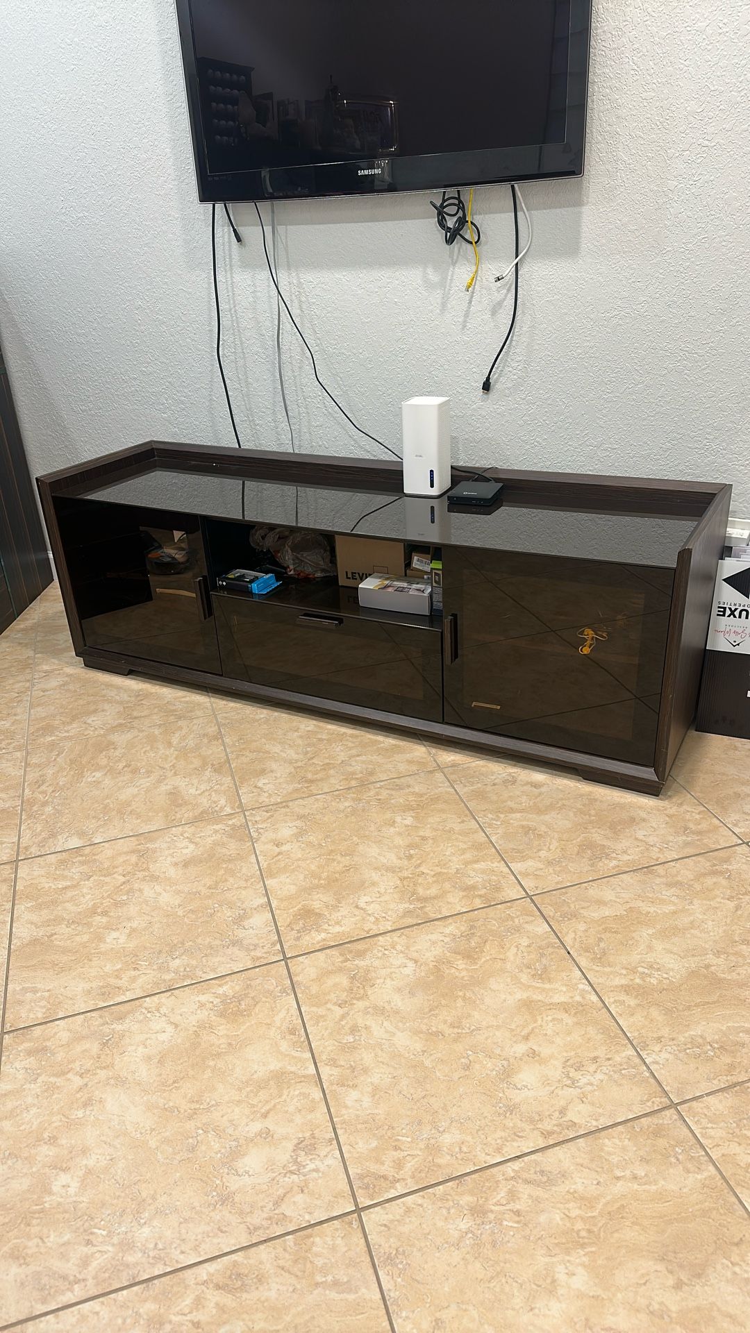 Brown Tv console table With Cabinets