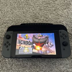 Nintendo Switch + Case
