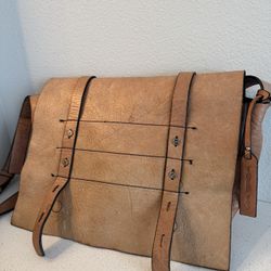 Via Spiga Italian Leather Messenger Cross Body Hand Bag Msrp $365