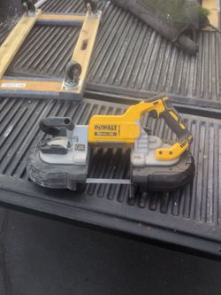 Dewalt deep cut bandsaw 5-in