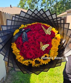 Ramos de rosas eternas y naturales