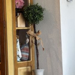 20” Tree Topiary