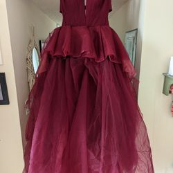 Ball Gown - Burgundy Size 10-12