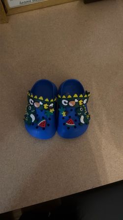 Toddler crocs -brand new