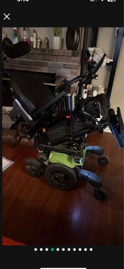 Quickie Q 700 M power wheelchair