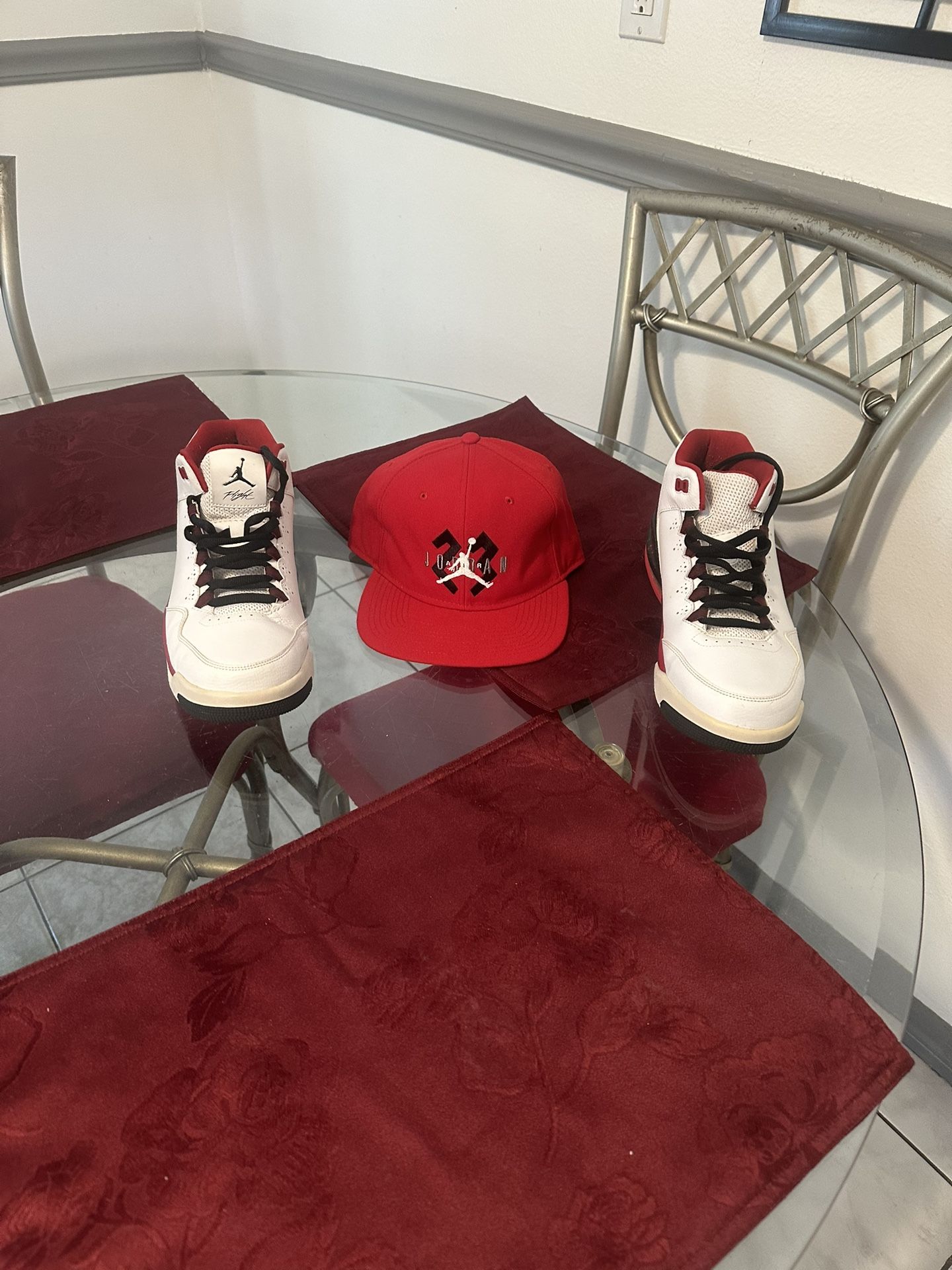 Men’s Sneakers And Cap