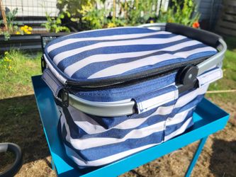 Blue & White Striped Insulated Cooler Bag
