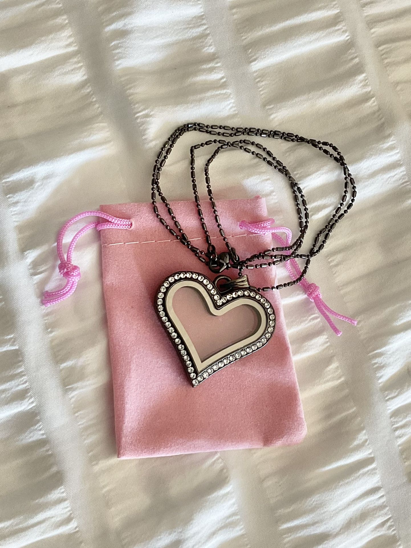 New Heart Locket Necklace-Costume Jewelry, Black