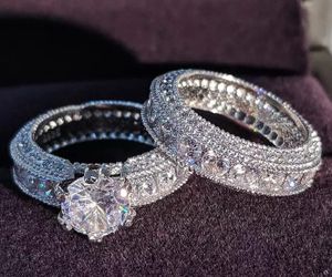Wedding ring/engagement ring
