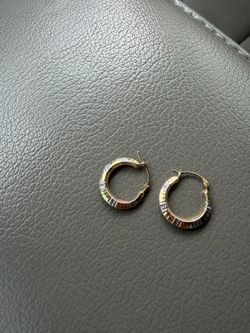 14 Gold Hoops