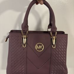 Mk Medium Size Purse With Removable Straps 