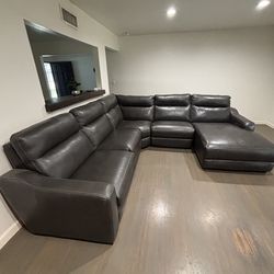 FLASH SALE!!! Reclining Corner Sofa.