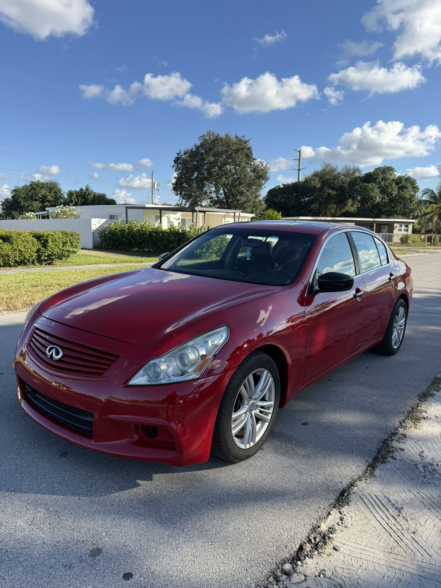 Infiniti G37 2013
