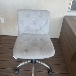 Swivel Chair 