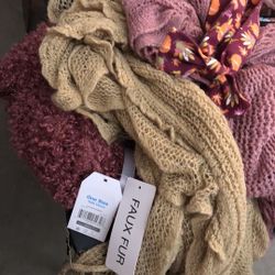 NEW Variety of Scarves (4)   $2. 