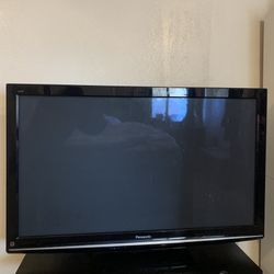 PANASONIC TV