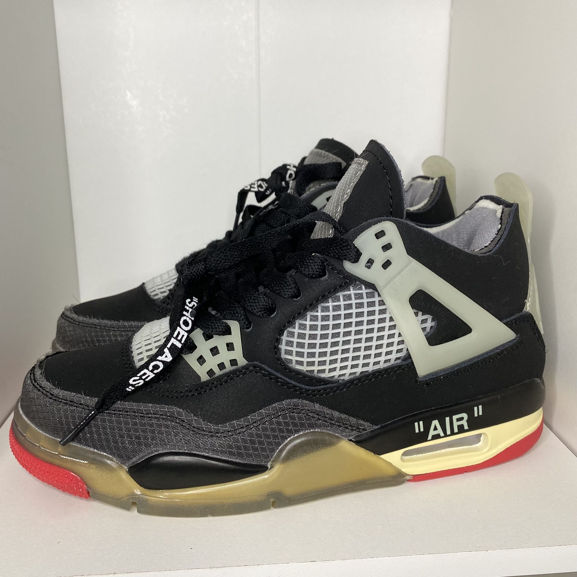 Off-White X Air Jordan 4 Bred