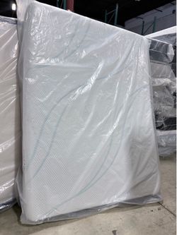 SALE 💥 Queen mattress Tempurpedic ProAdapt firm 💥
