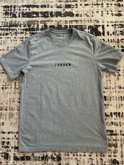 Jordan T-shirt size large