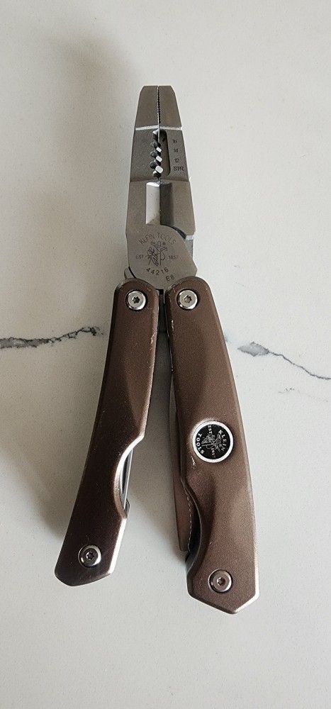 Klein Hybrid Plier/stripper