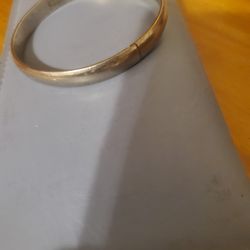 Nice 925 Silver Bracelet Comes With Box 📦 