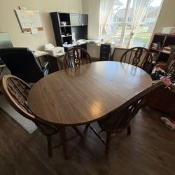 Wood Table, 2 Leaf Extensions, 4 Chairs
