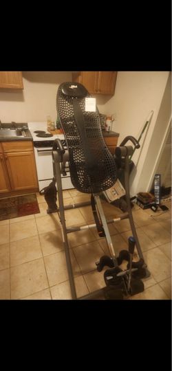 Teeter hang up inversion table