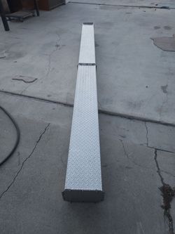 Lockable long tool box