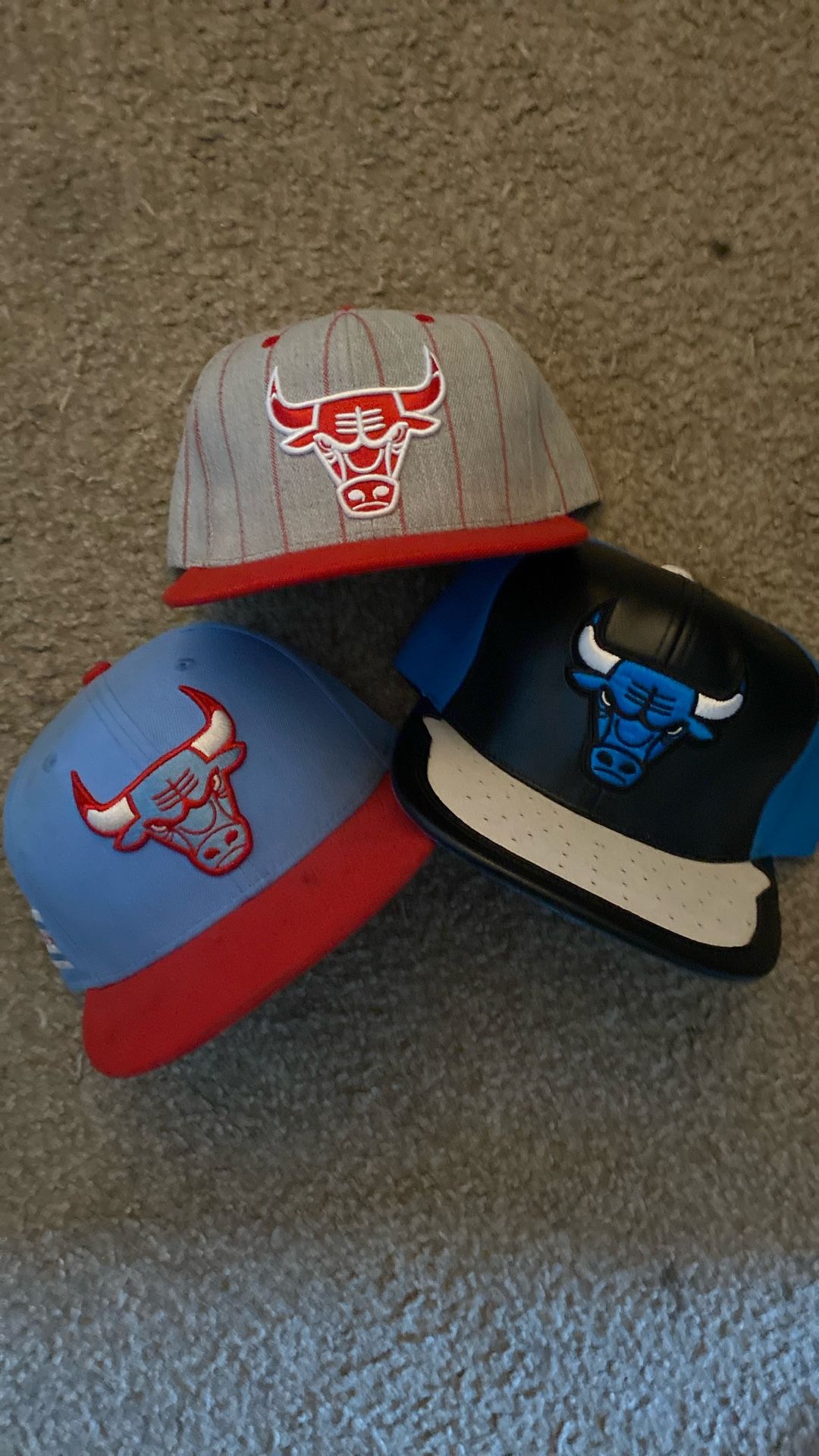 Chicago Bulls Snap backs 10ea.