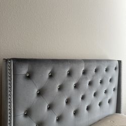 Glam Velvet Tufted Bed Frame – Full