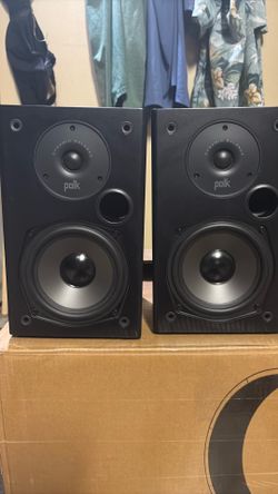Polk T15 Bookshelf Speakers