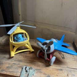 Green Toys Airplane Helicopter Set. 