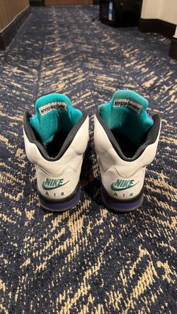 Air Jordan Retro 5 Grape size 9 authentic 2025
